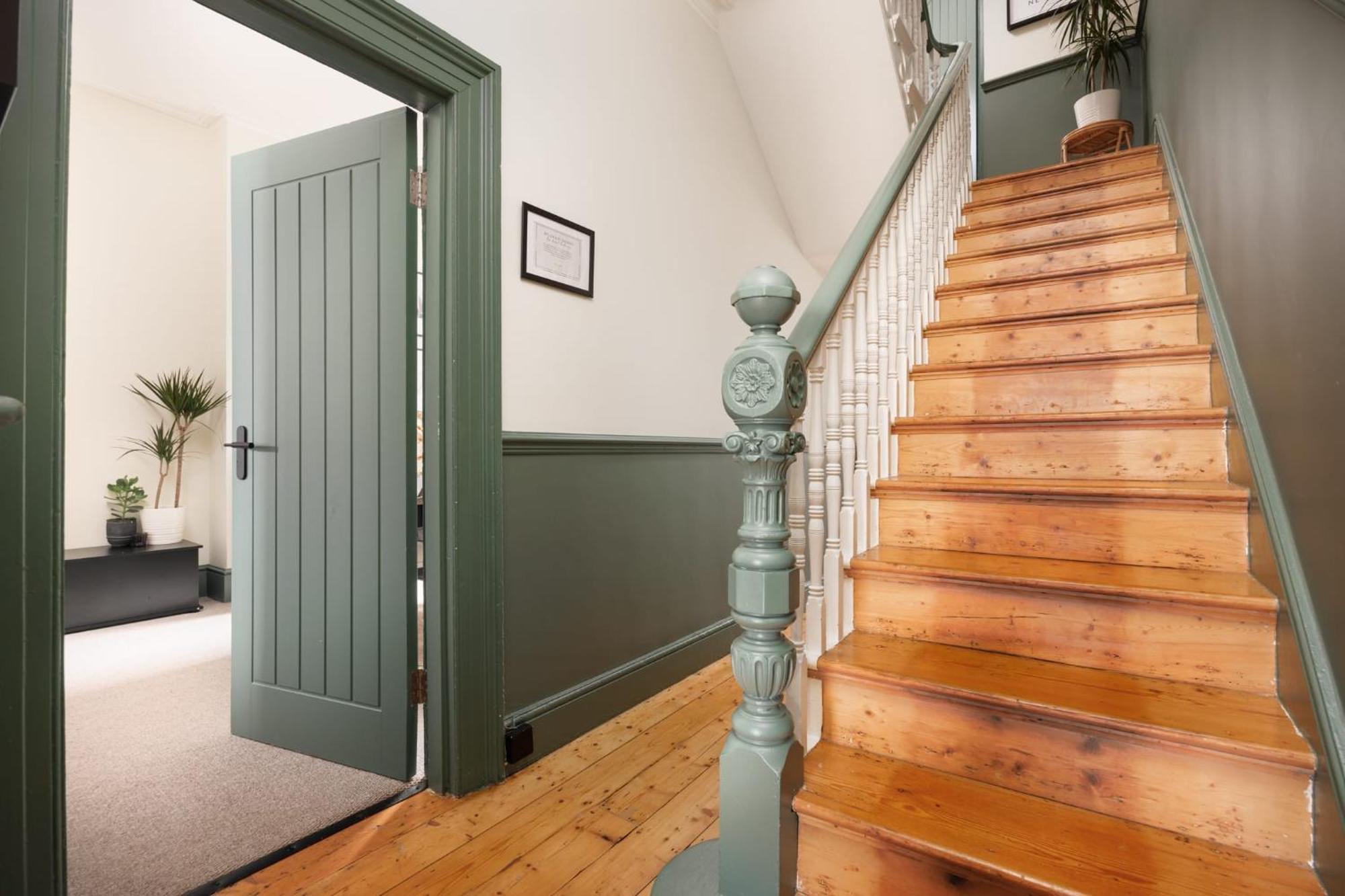 New Luxury For 2024 - Central Plymouth House - Sleeps 10 - Access To Plymouth Town - Close To The Barbican - Pets Welcome - Parking Available - By Luxe Living By Sophia Zewnętrze zdjęcie