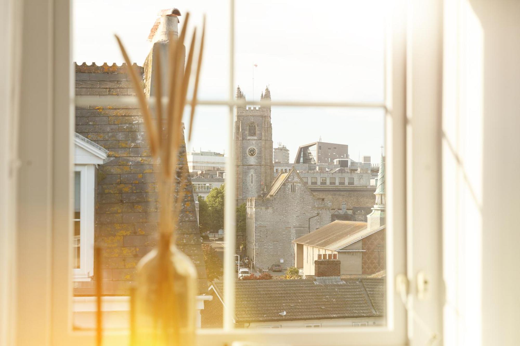 New Luxury For 2024 - Central Plymouth House - Sleeps 10 - Access To Plymouth Town - Close To The Barbican - Pets Welcome - Parking Available - By Luxe Living By Sophia Zewnętrze zdjęcie
