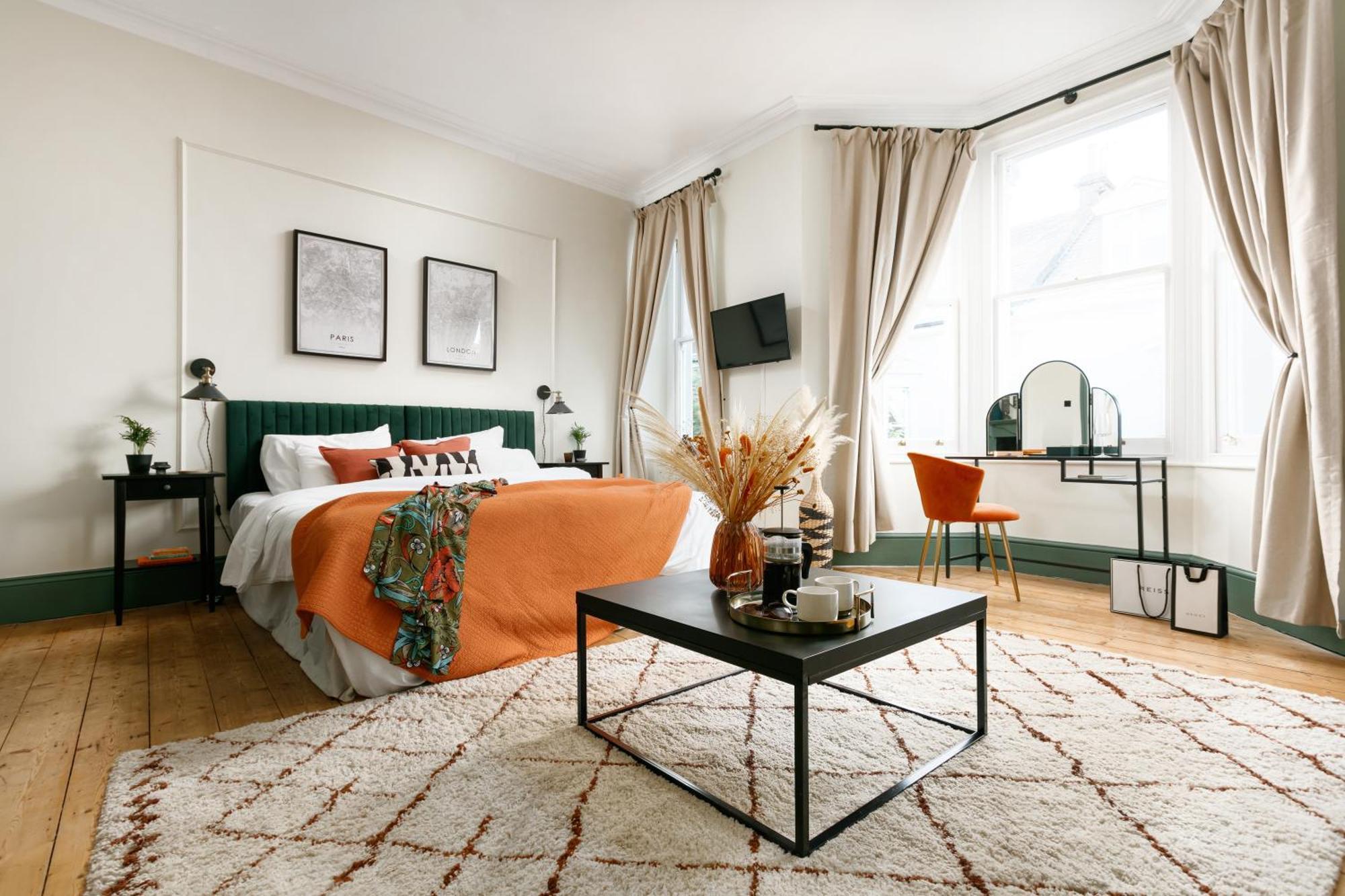 New Luxury For 2024 - Central Plymouth House - Sleeps 10 - Access To Plymouth Town - Close To The Barbican - Pets Welcome - Parking Available - By Luxe Living By Sophia Zewnętrze zdjęcie