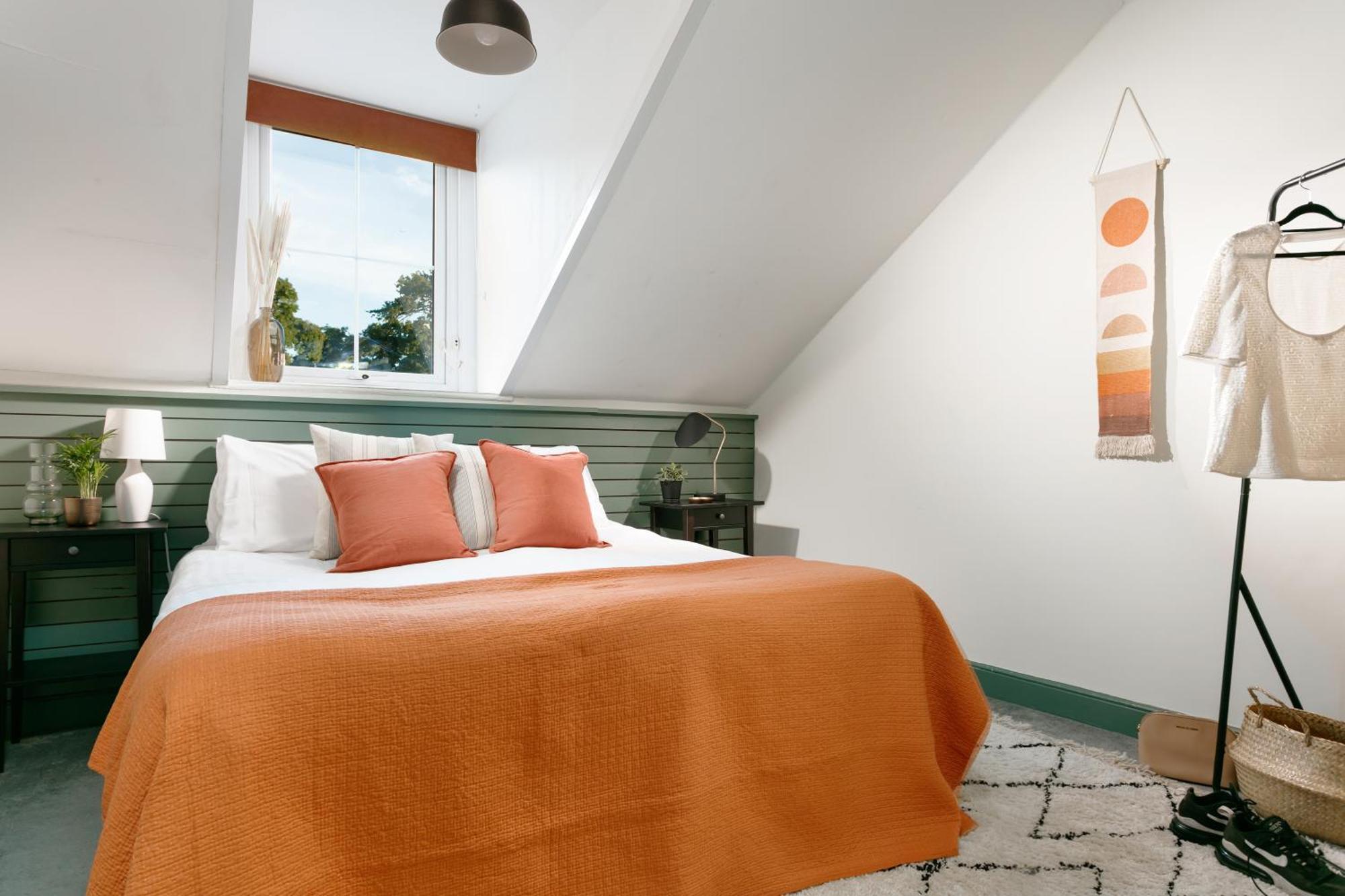 New Luxury For 2024 - Central Plymouth House - Sleeps 10 - Access To Plymouth Town - Close To The Barbican - Pets Welcome - Parking Available - By Luxe Living By Sophia Zewnętrze zdjęcie