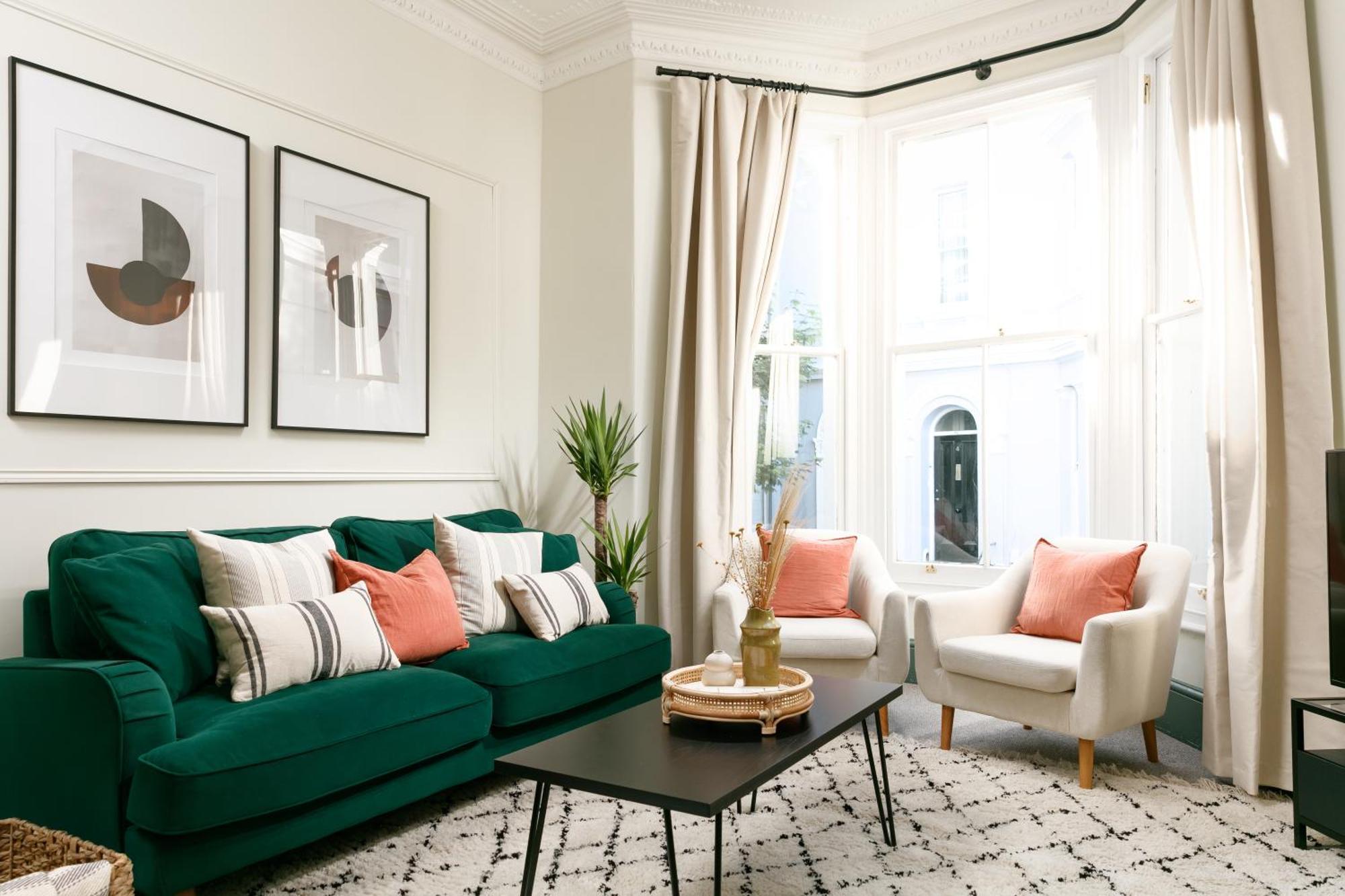 New Luxury For 2024 - Central Plymouth House - Sleeps 10 - Access To Plymouth Town - Close To The Barbican - Pets Welcome - Parking Available - By Luxe Living By Sophia Zewnętrze zdjęcie