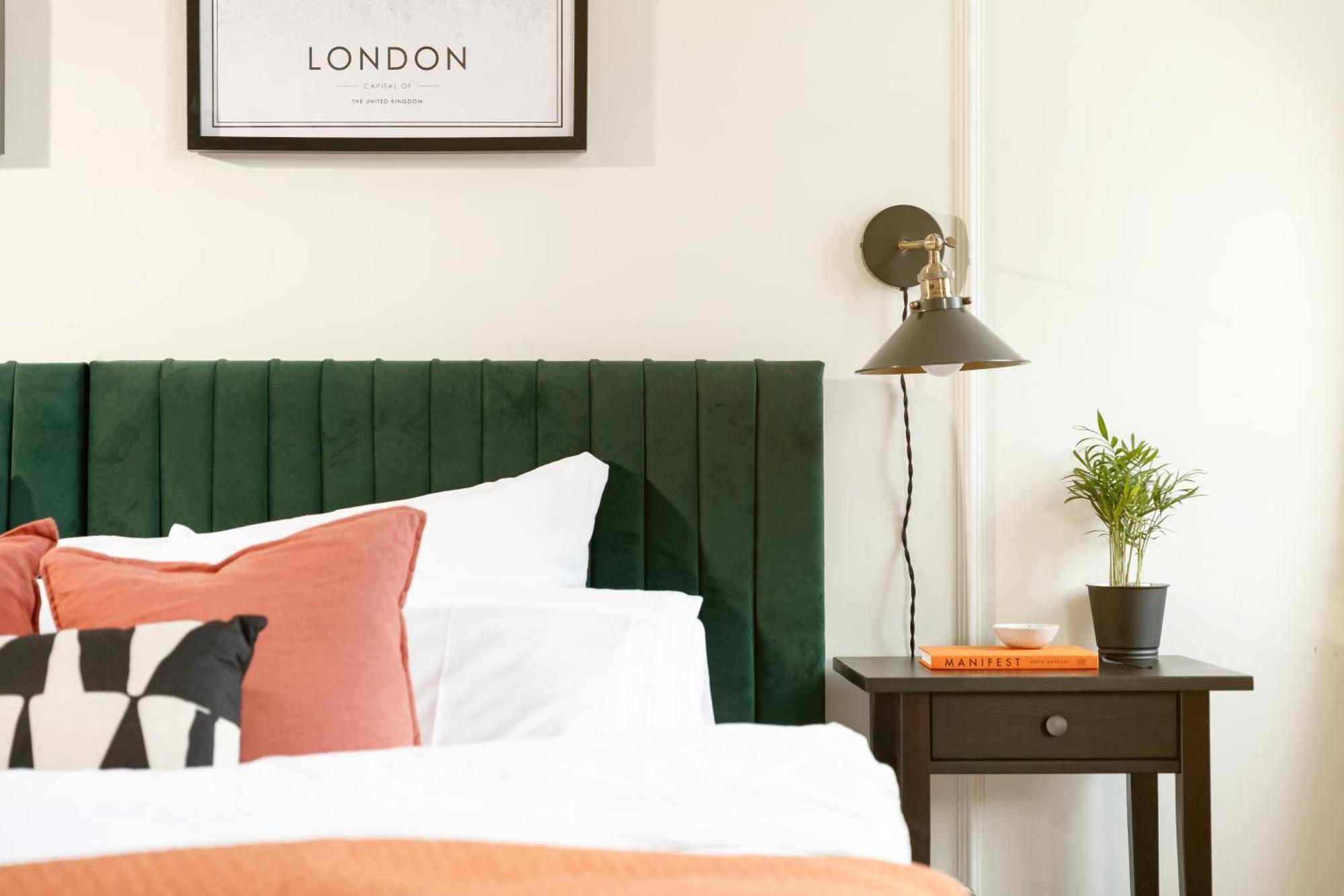 New Luxury For 2024 - Central Plymouth House - Sleeps 10 - Access To Plymouth Town - Close To The Barbican - Pets Welcome - Parking Available - By Luxe Living By Sophia Zewnętrze zdjęcie
